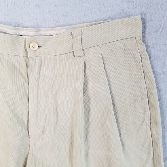 Tommy Bahama silk shorts men's 33 x 8.5 light green flawed - Picture 3 of 13